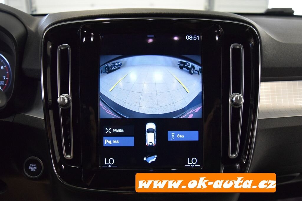 Volvo XC40 SUV 2,0 l 120 kw