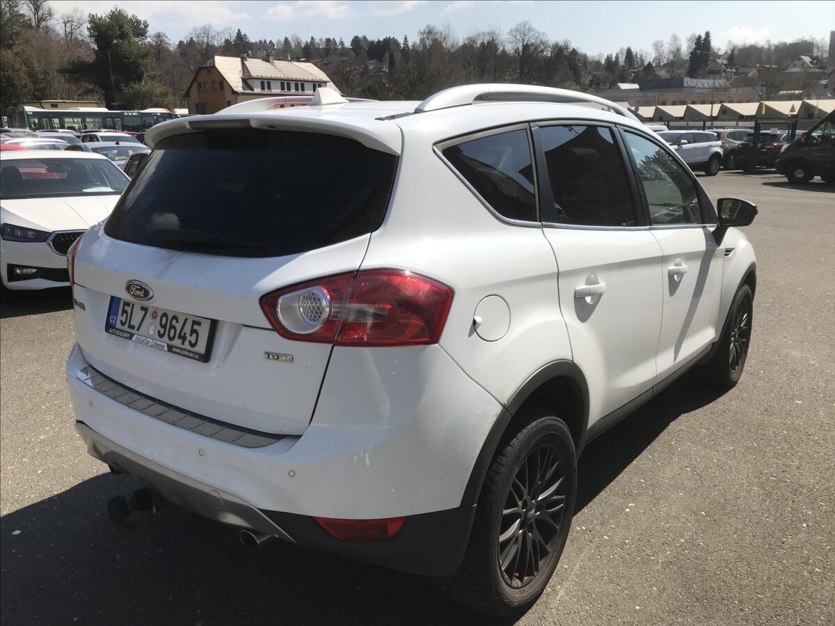 Ford Kuga SUV / Terénní 2,0 l 120 kw