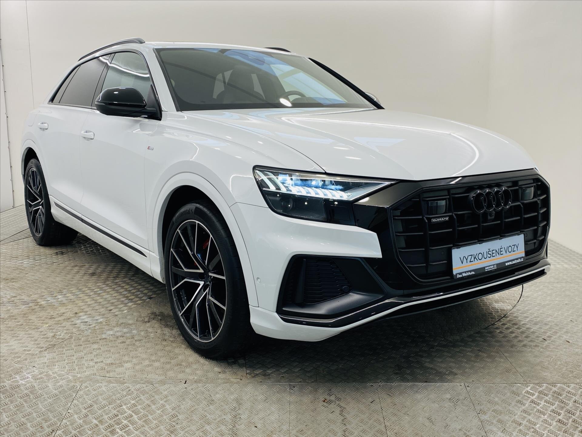 Audi Q8 SUV / Terénní 3,0 l 210 kw