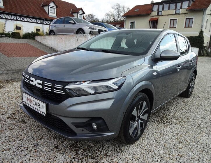 Dacia Sandero Hatchback 999,0 67 kw