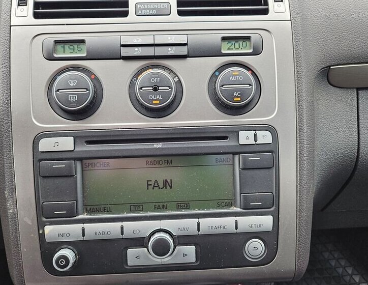 Volkswagen Touran 10