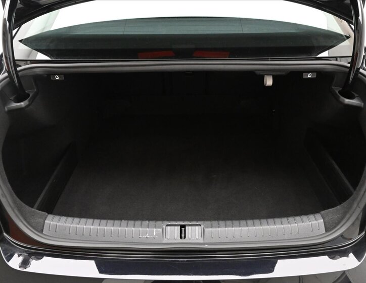 Volkswagen Passat 10