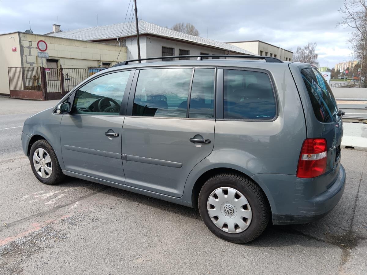 Volkswagen Touran MPV 1,9 l 66 kw
