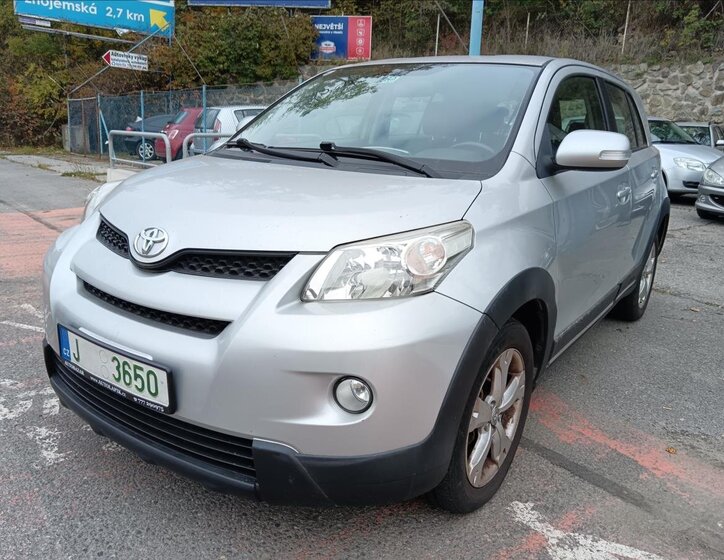Toyota Urban Cruiser Hatchback 1,4 l 66 kw