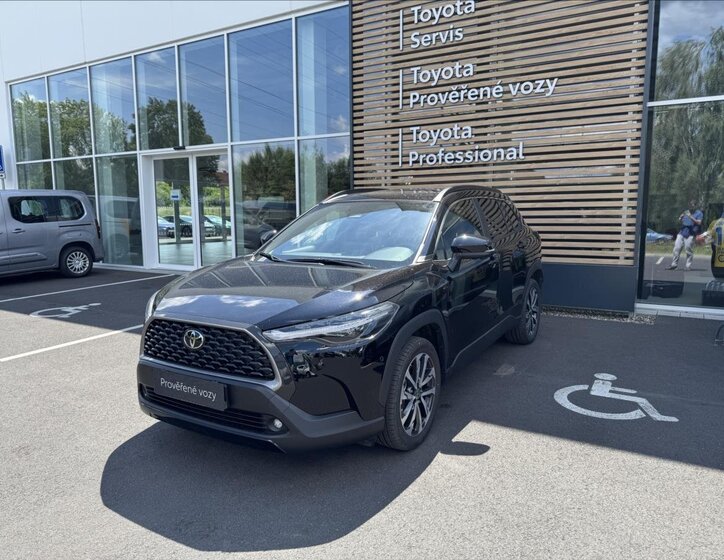 Toyota Corolla Cross 1