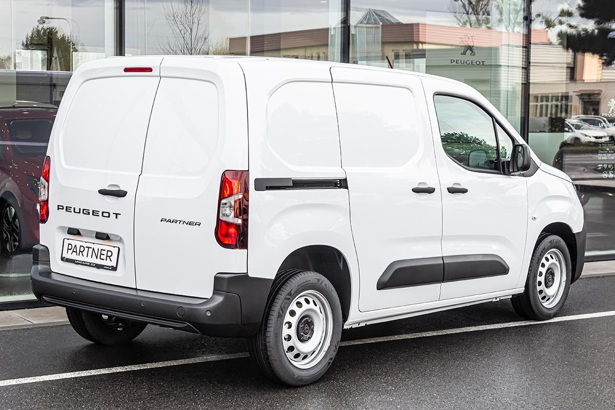 Peugeot Partner Skříň 1,5 l 96 kw