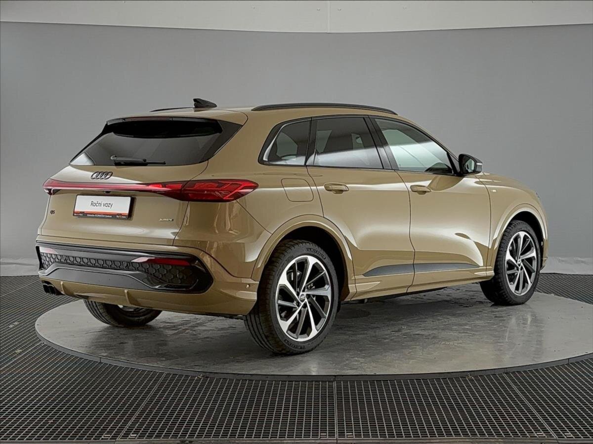 Audi Q5 SUV / Terénní 2,0 l 150 kw