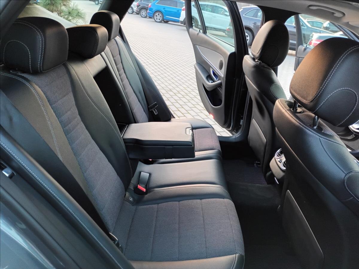 Mercedes-Benz Třídy E Kombi 3,0 l 190 kw
