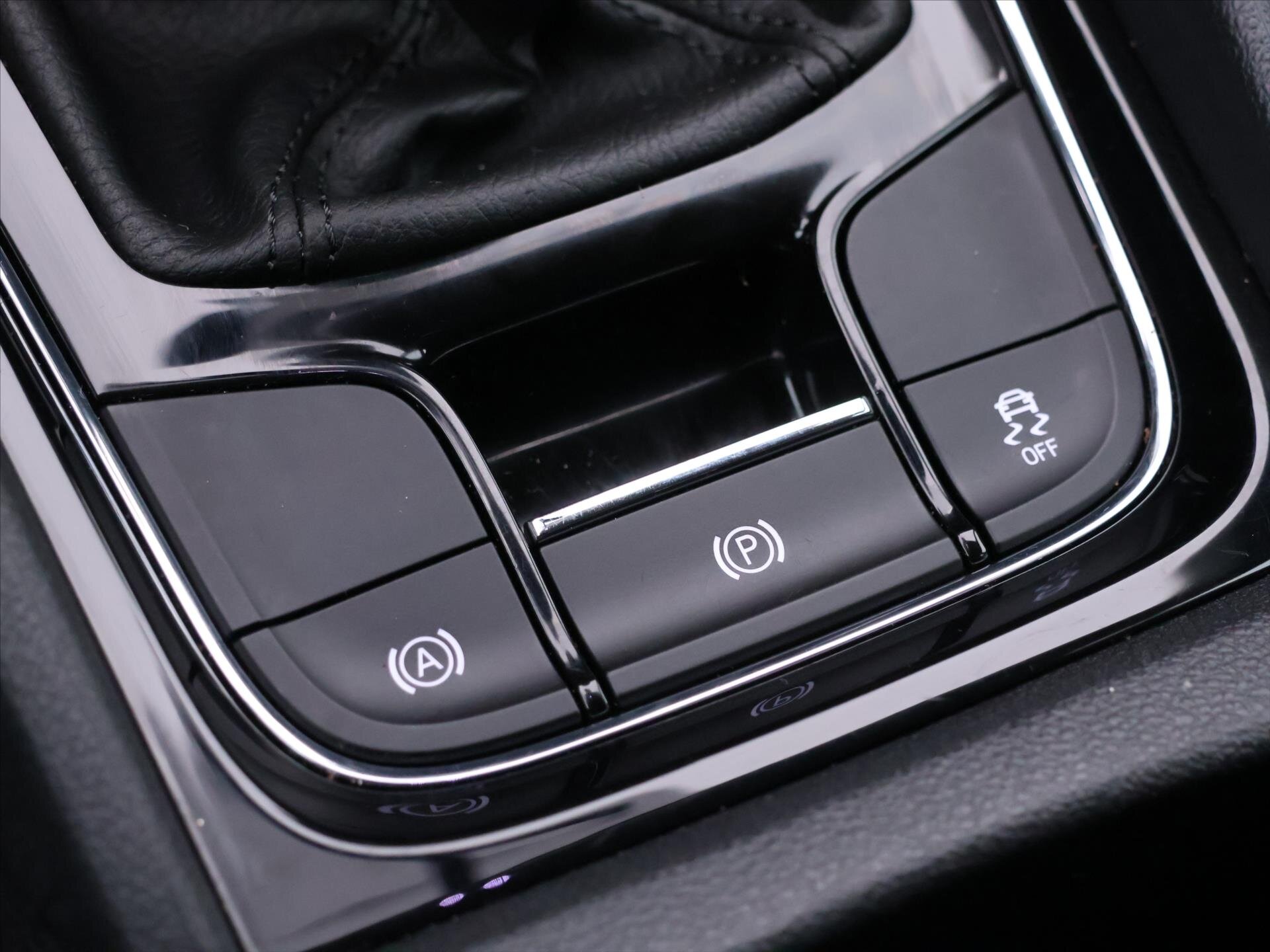 Škoda Karoq SUV / Terénní 999,0 81 kw