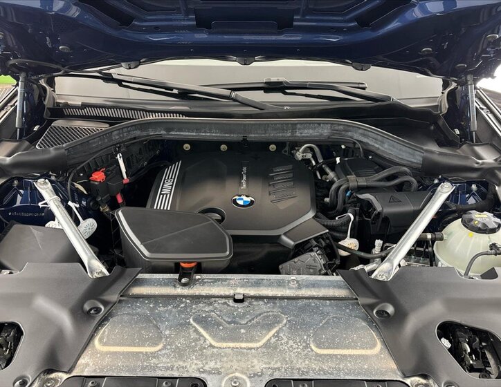 BMW X3 SUV / Terénní 2,0 l 140 kw
