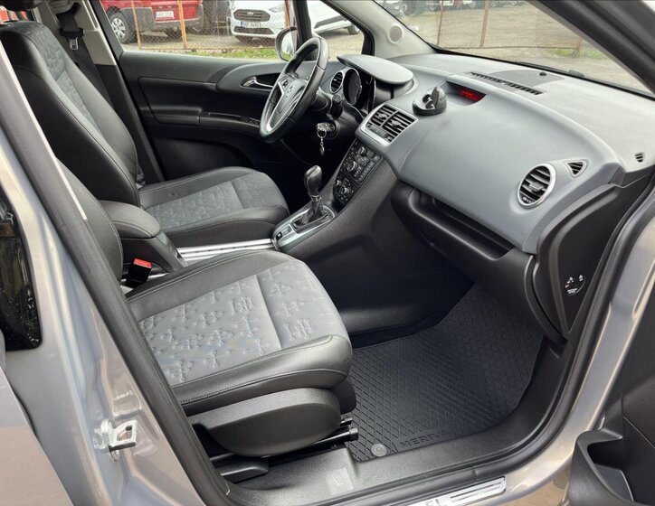 Opel Meriva MPV 1,4 l 88 kw