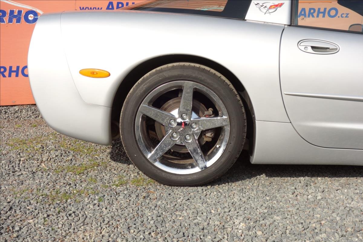 Chevrolet Corvette Kupé 5,7 l 253 kw