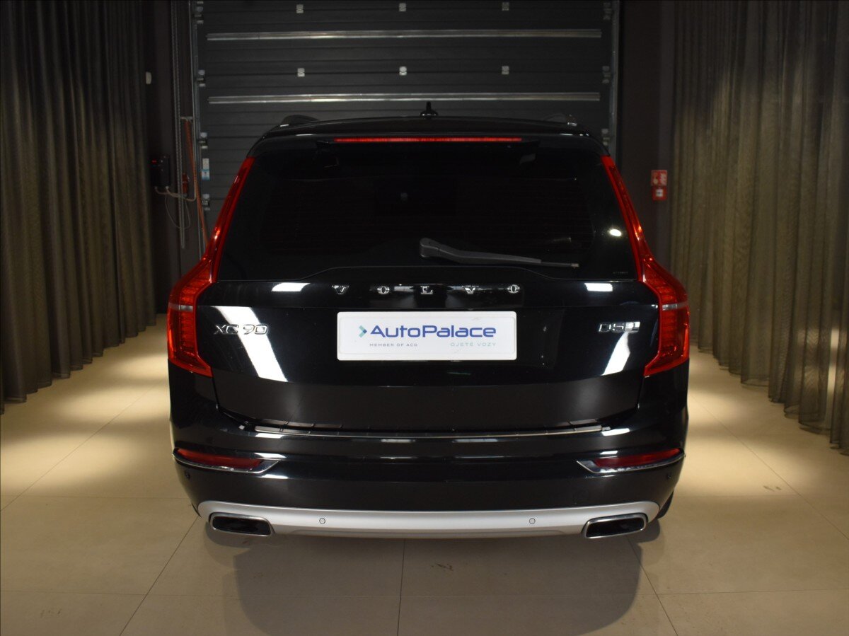 Volvo XC90 SUV 2,0 l 165 kw