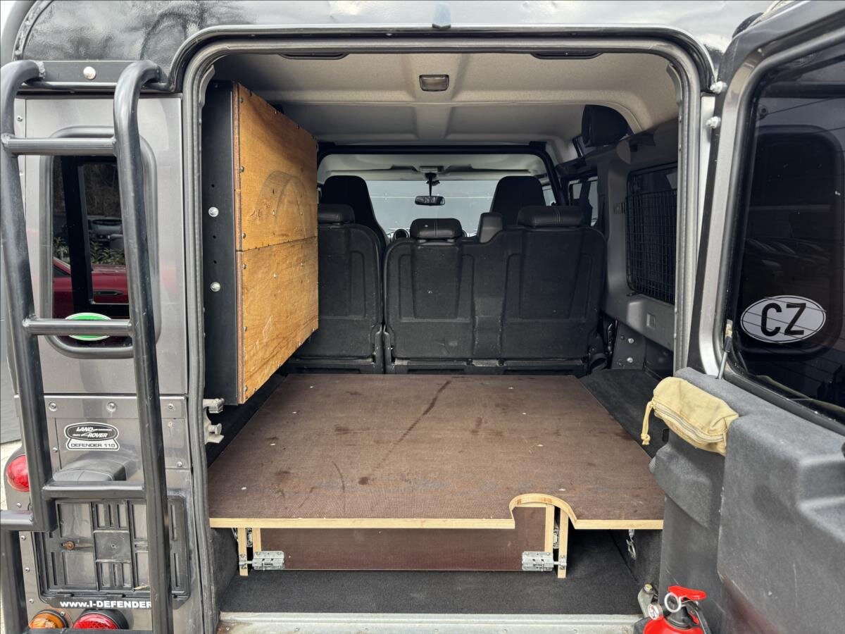 Land Rover Defender Skříň 2,2 l 90 kw