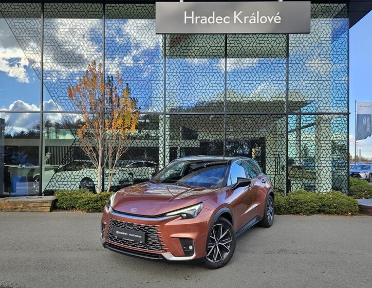 Lexus LBX Kombi 1,5 l 99 kw