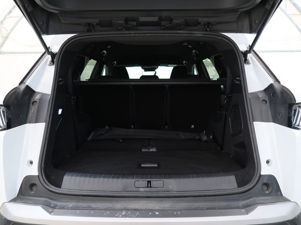 Peugeot 5008 SUV 1,2 l 100 kw