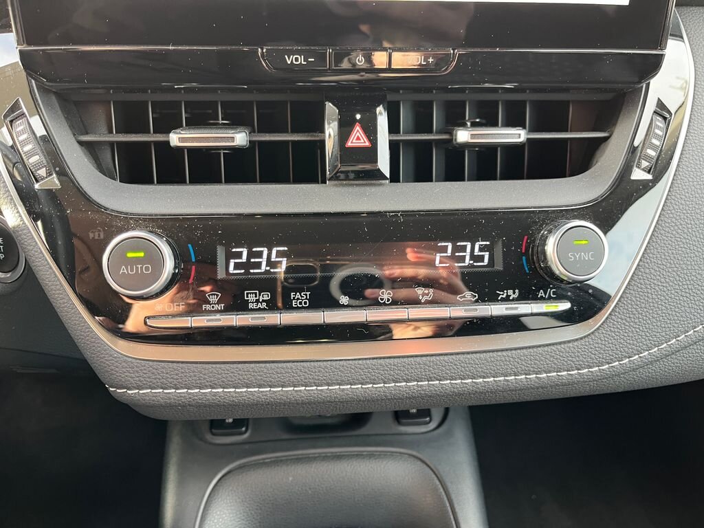 Toyota Corolla Sedan 1,5 l 92 kw