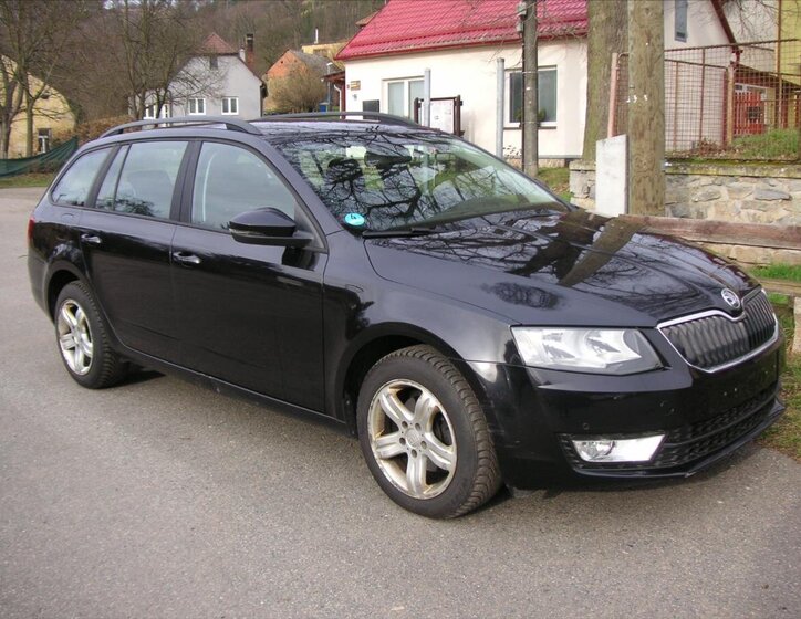 Škoda Octavia Kombi 2,0 l 110 kw