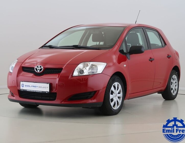 Toyota Auris 1
