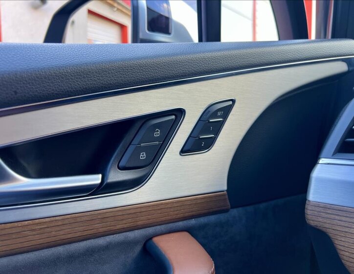 Audi SQ7 SUV / Terénní 4,0 l 320 kw