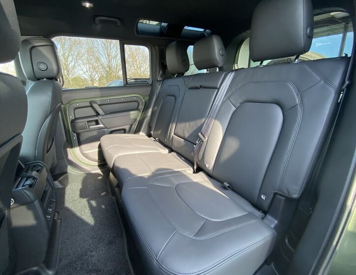 Land Rover Defender SUV / Terénní 3,0 l 258 kw