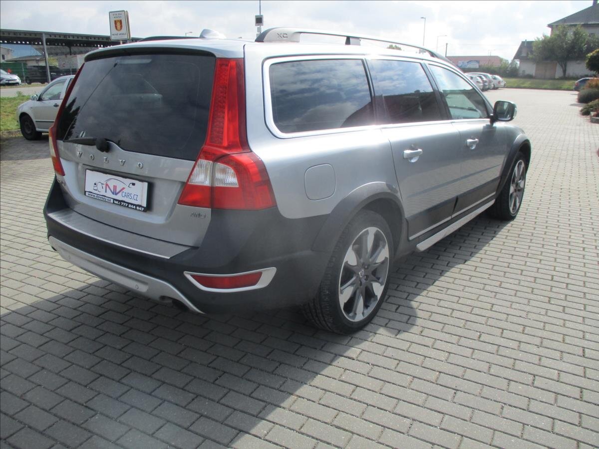 Volvo XC70