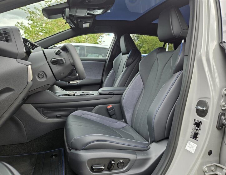 Lexus RZ 450e Kombi 0,0 301 kw