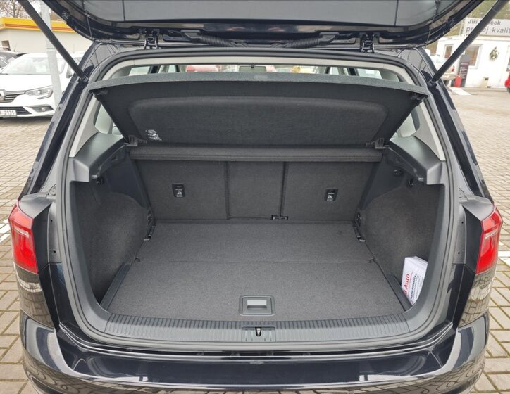 Volkswagen Golf Sportsvan 12