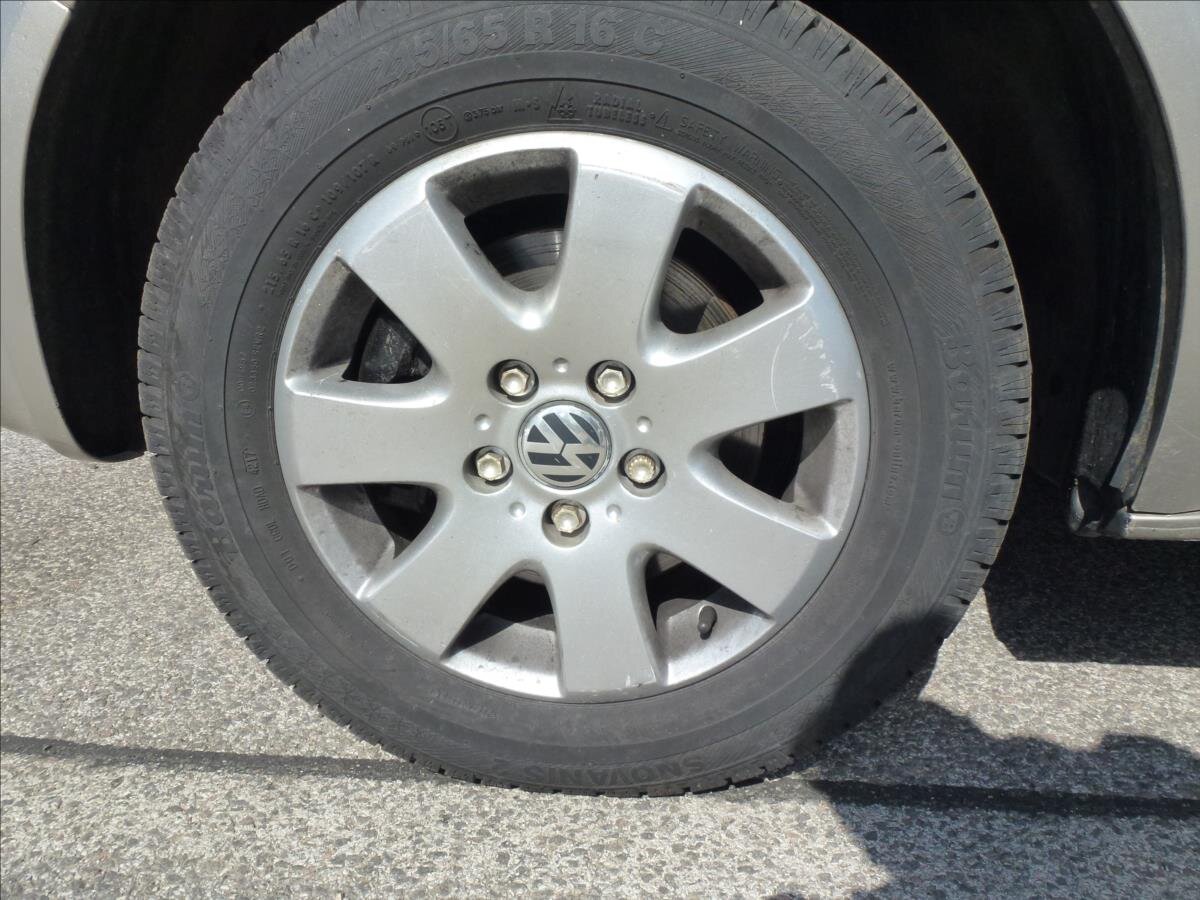 Volkswagen Multivan Kombi 2,5 l 128 kw