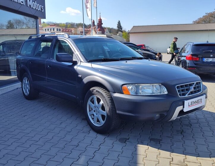 Volvo XC70 Kombi 2,4 l 120 kw