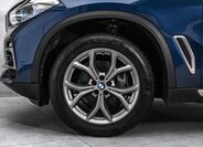 BMW X5 SUV 3,0 l 250 kw