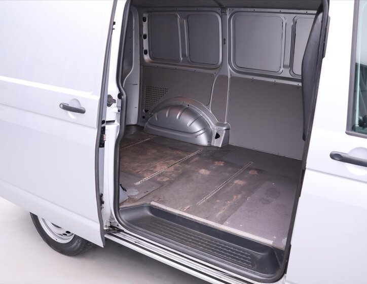 Volkswagen Transporter Skříň 2,0 l 75 kw