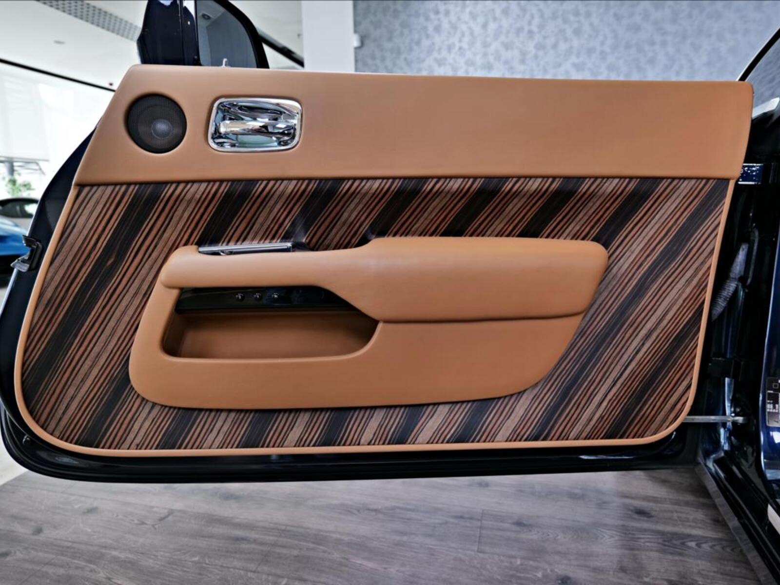 Rolls-Royce Wraith 33