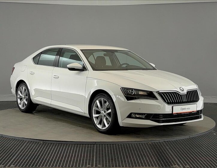 Škoda Superb Liftback 1,4 l 110 kw