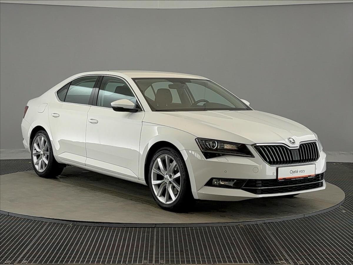 Škoda Superb Liftback 1,4 l 110 kw