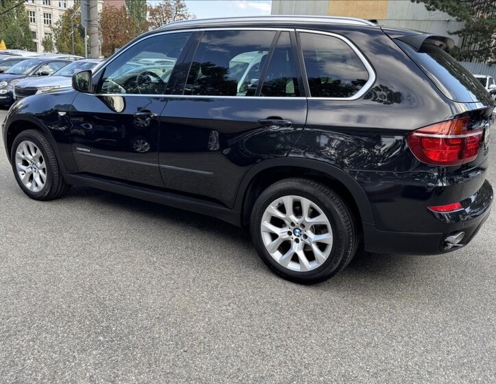 BMW X5 SUV 3,0 l 180 kw
