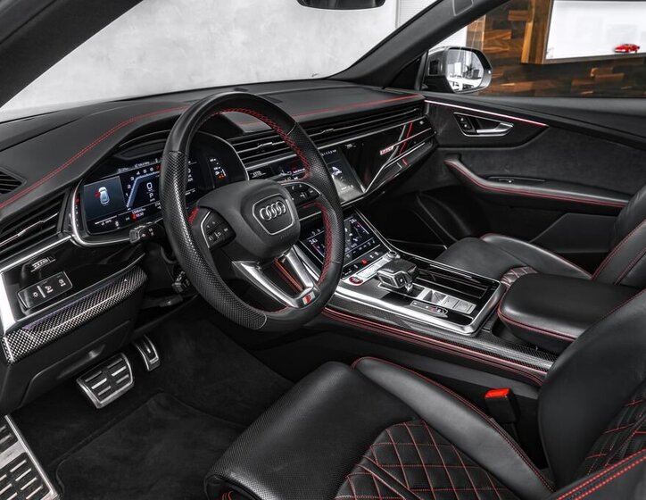 Audi SQ8 SUV / Terénní 4,0 l 373 kw