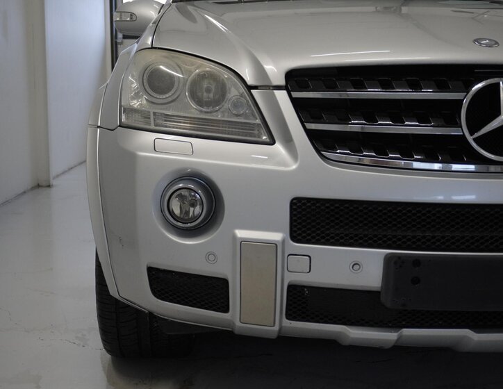 Mercedes-Benz Třídy M SUV 6,2 l 375 kw