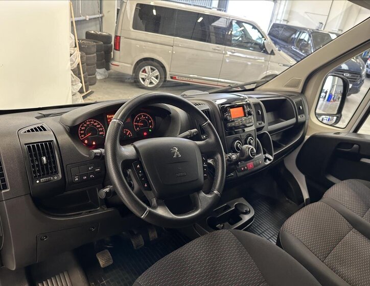 Peugeot Boxer Skříň 2,2 l 103 kw