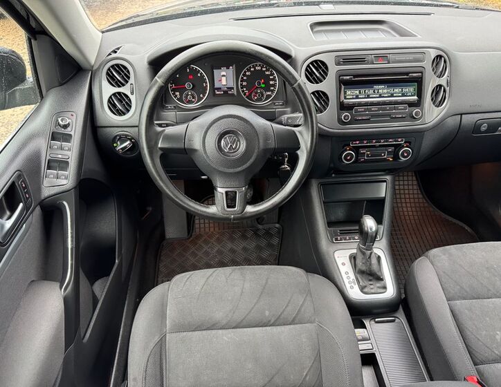 Volkswagen Tiguan 9