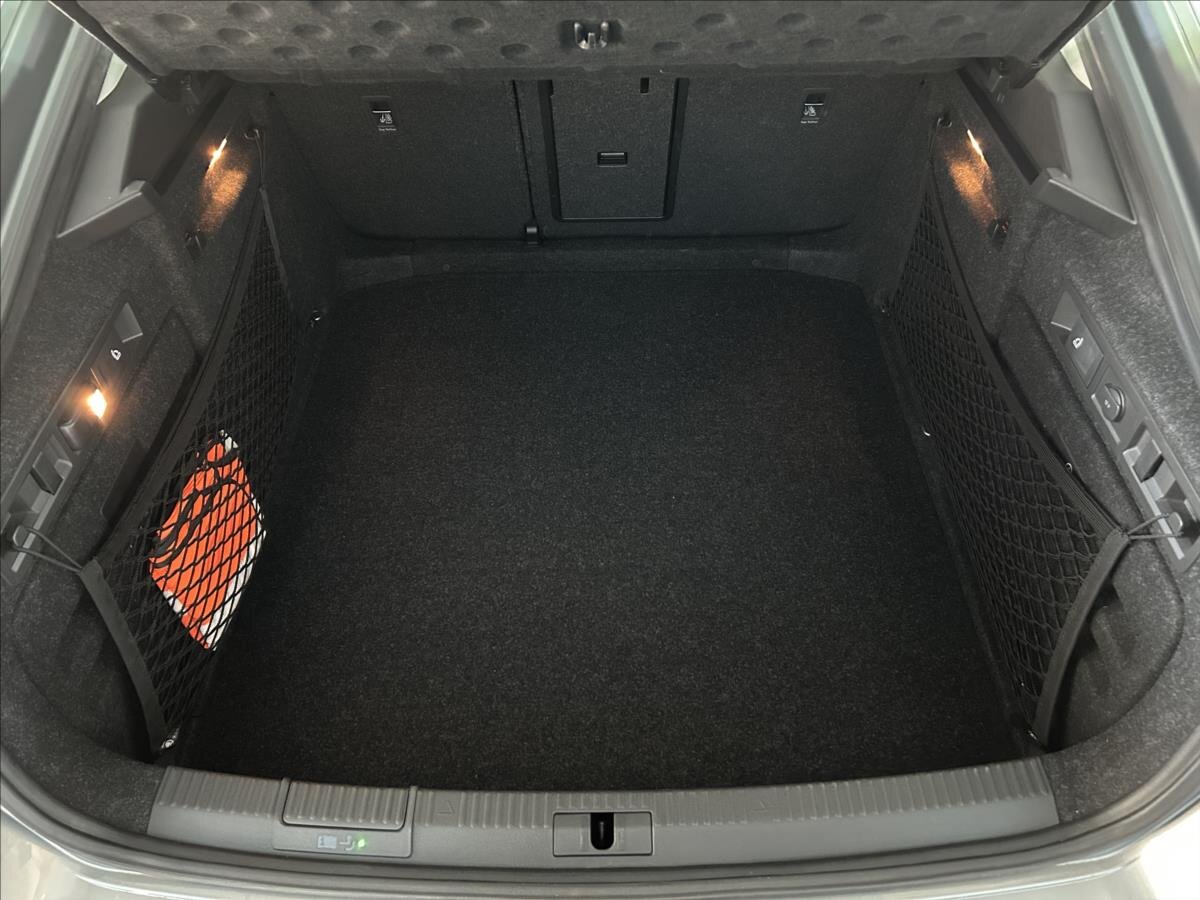 Škoda Superb Sedan / Limuzína 1,4 l 110 kw