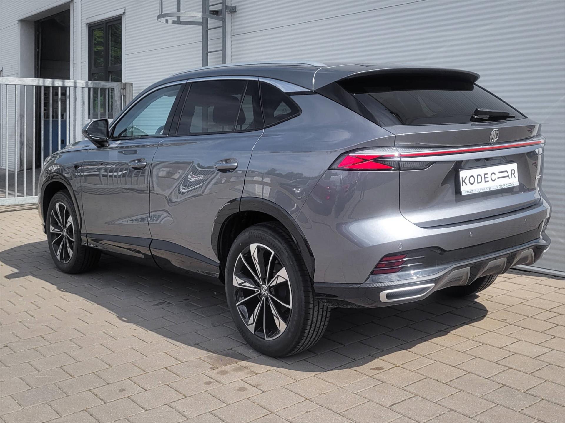 MG HS SUV / Terénní 1,5 l 125 kw