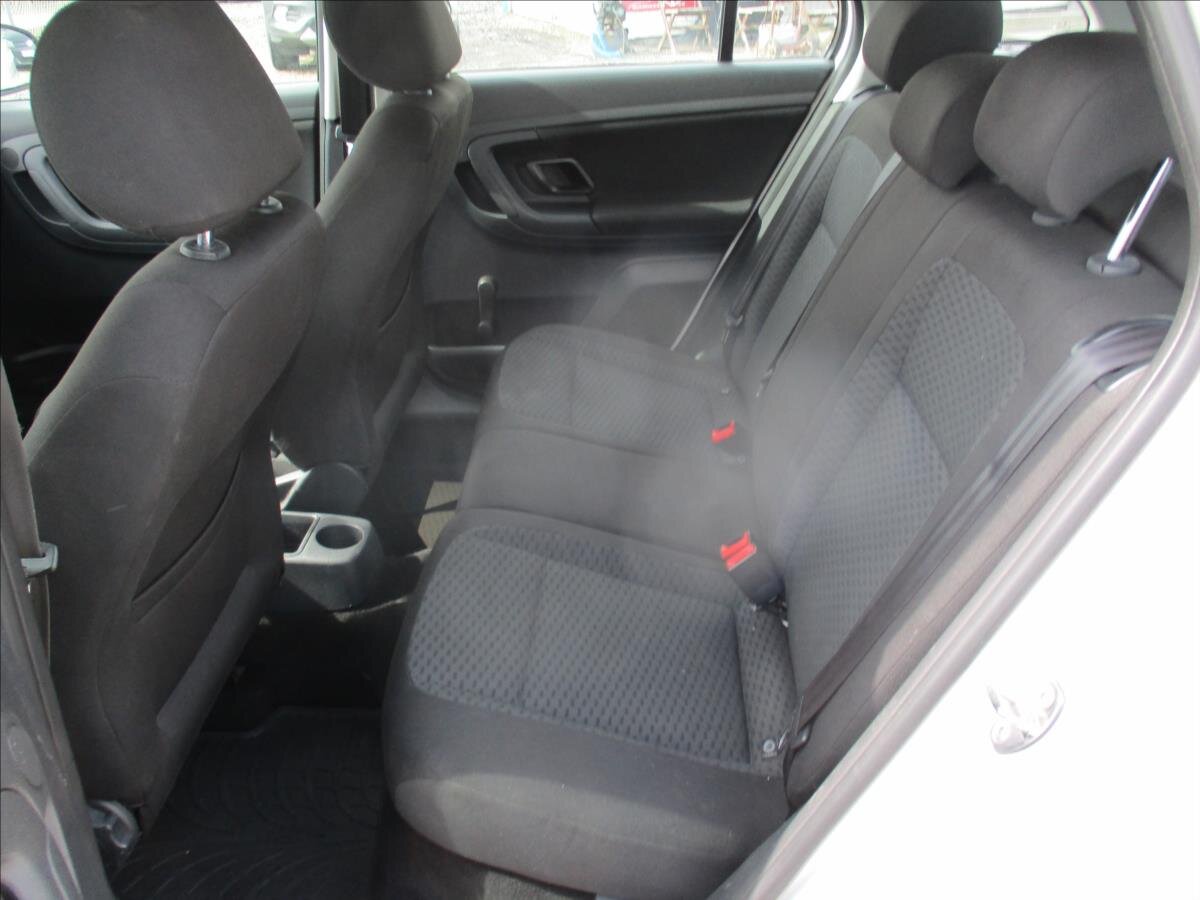 Škoda Fabia Kombi 1,6 l 66 kw