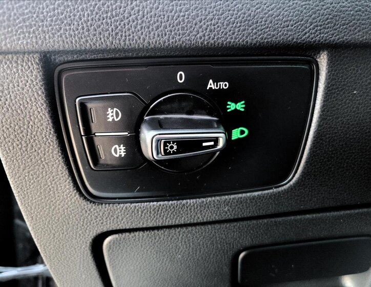 Volkswagen Passat Kombi 2,0 l 90 kw