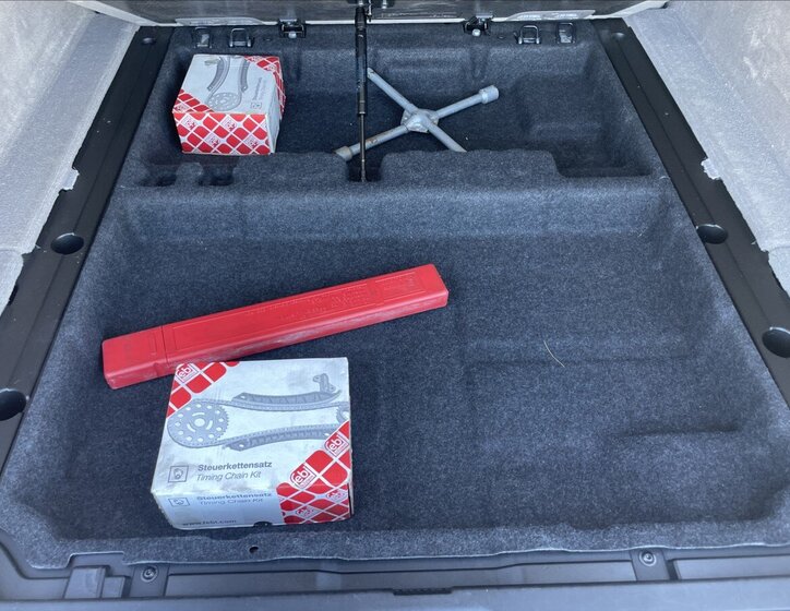 BMW Řada 5 Kombi 3,0 l 180 kw