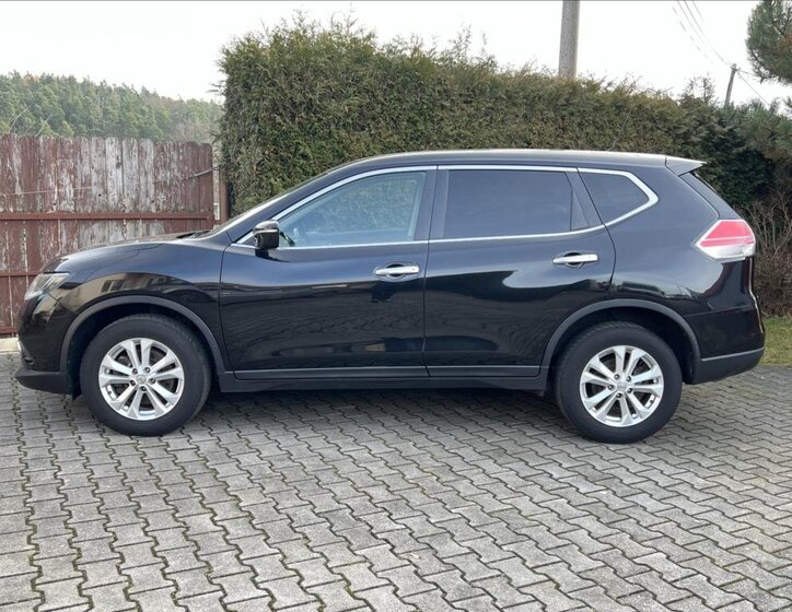 Nissan X-Trail SUV / Terénní 1,6 l 96 kw