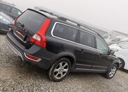 Volvo XC70 Kombi 2,4 l 151 kw