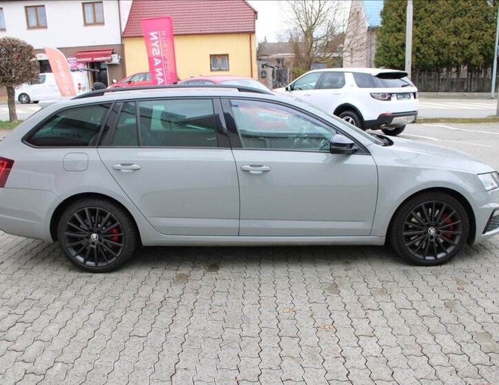 Škoda Octavia Kombi 2,0 l 180 kw