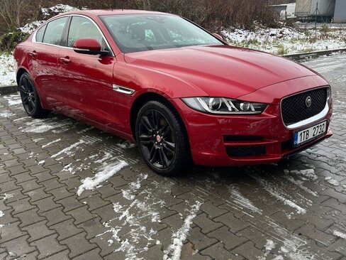 Jaguar XE Sedan / Limuzína 0,0 0