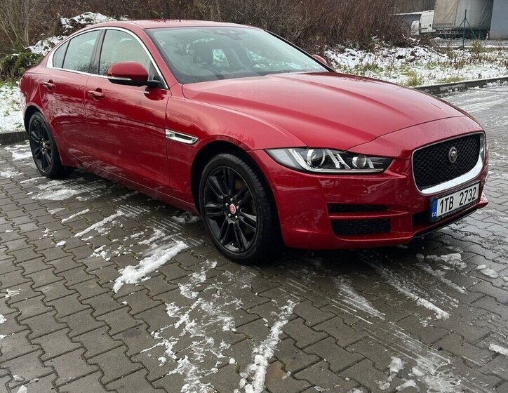 Jaguar XE Sedan / Limuzína 0,0 0
